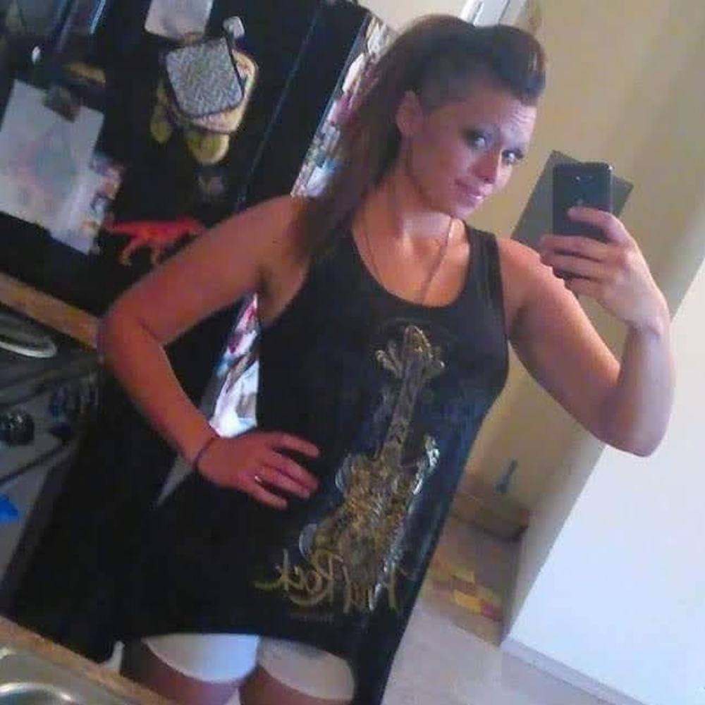 Meet your Posher, Cassandra